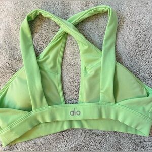 Alo sports bra size medium